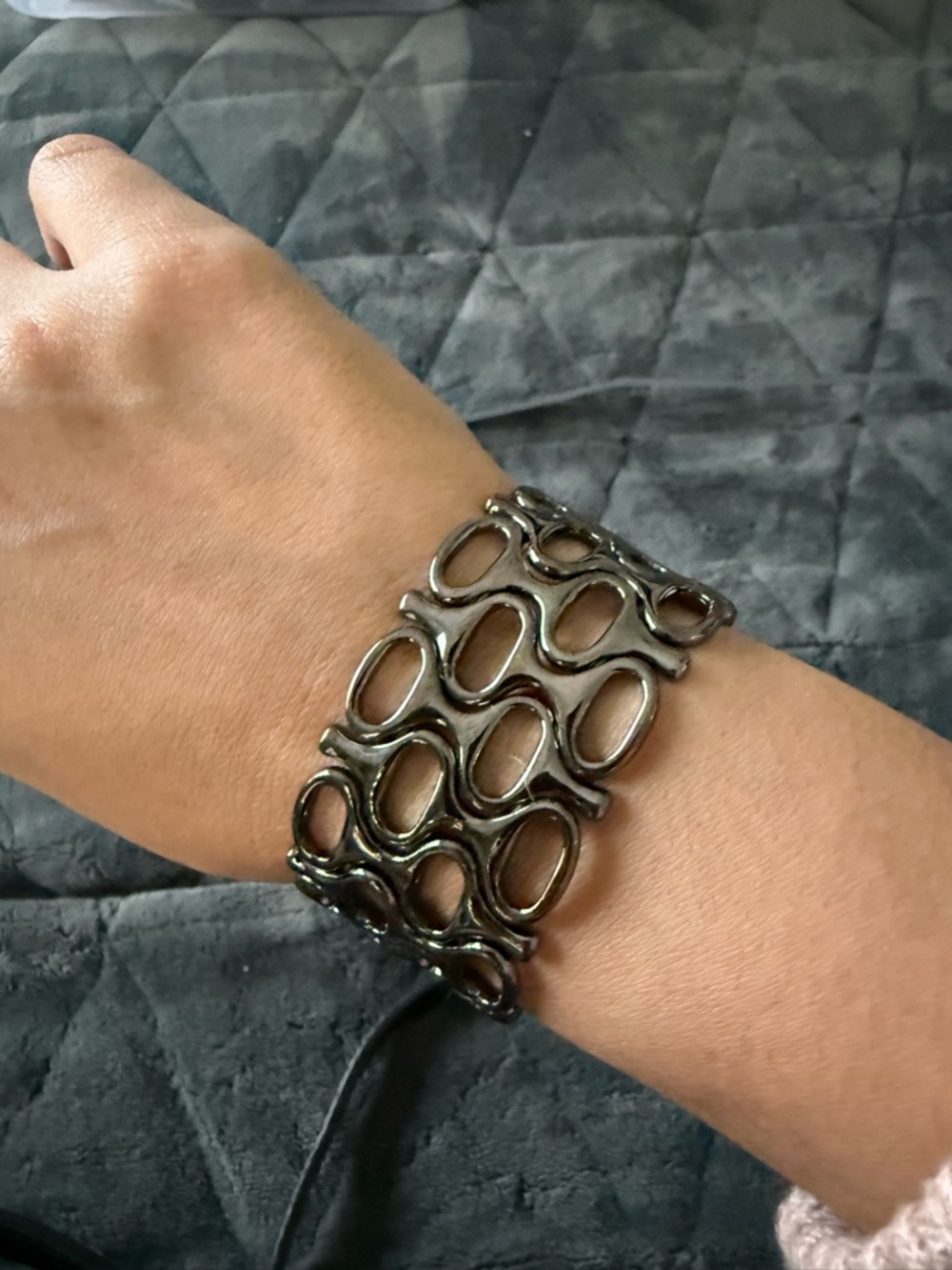 Chunky Oval Link Statement Bracelet - Gunmetal